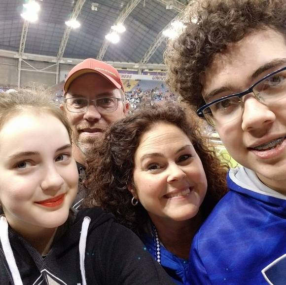 Meet your Posher, Michele - Picture 1 of 1